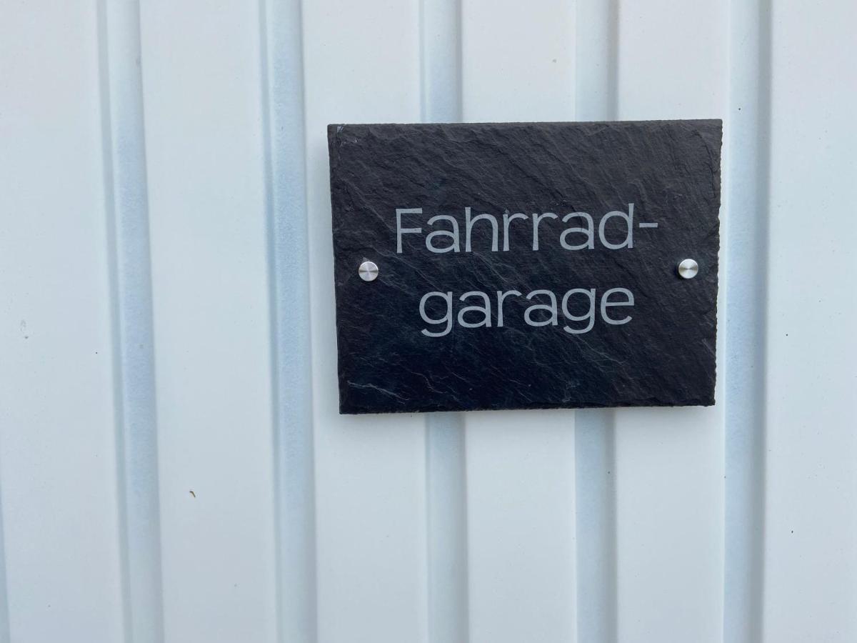 Gelbes Haus Seenland Ferienwohnungen Xl Elsterheide Bagian luar foto