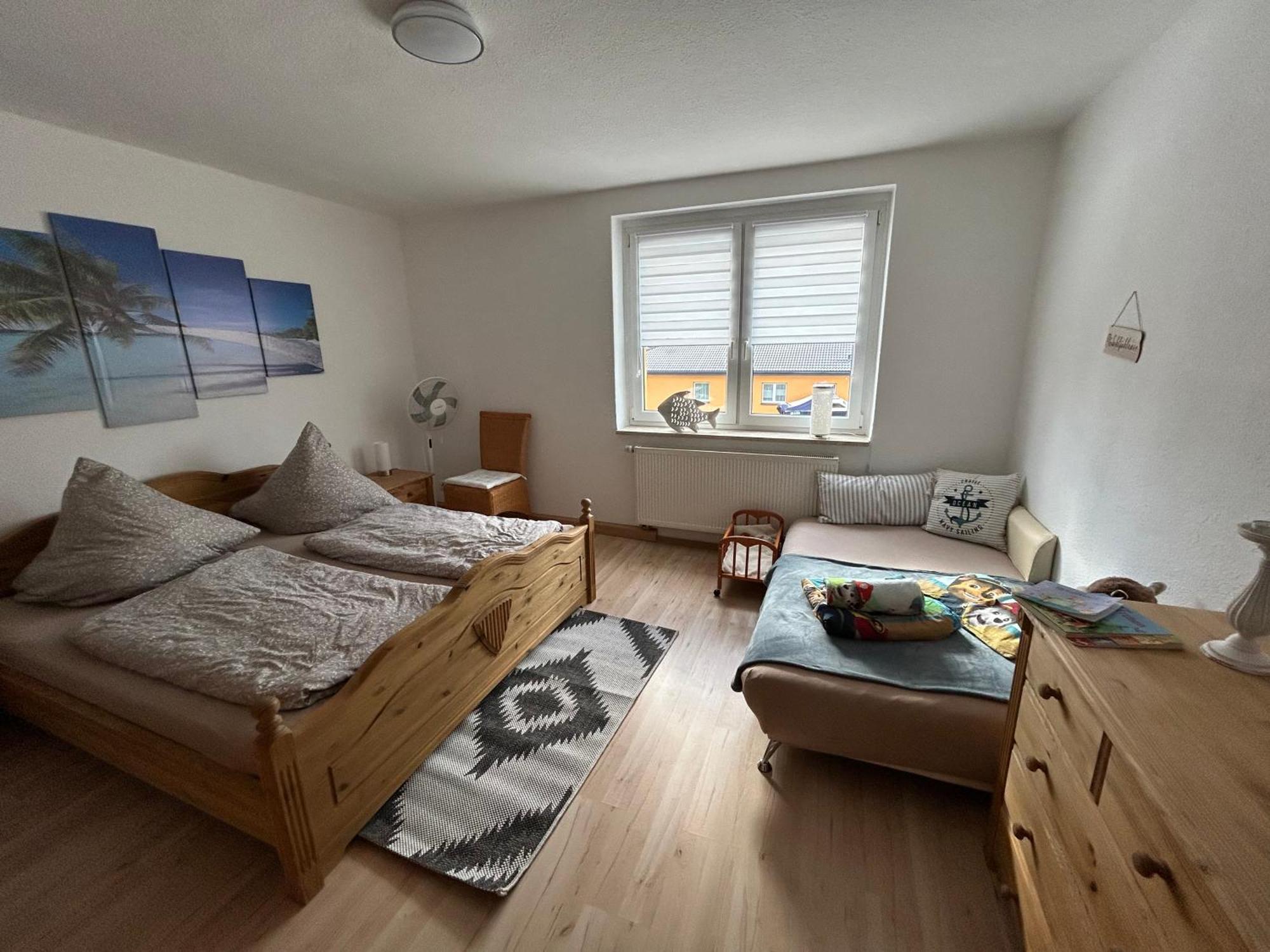 Gelbes Haus Seenland Ferienwohnungen Xl Elsterheide Bagian luar foto